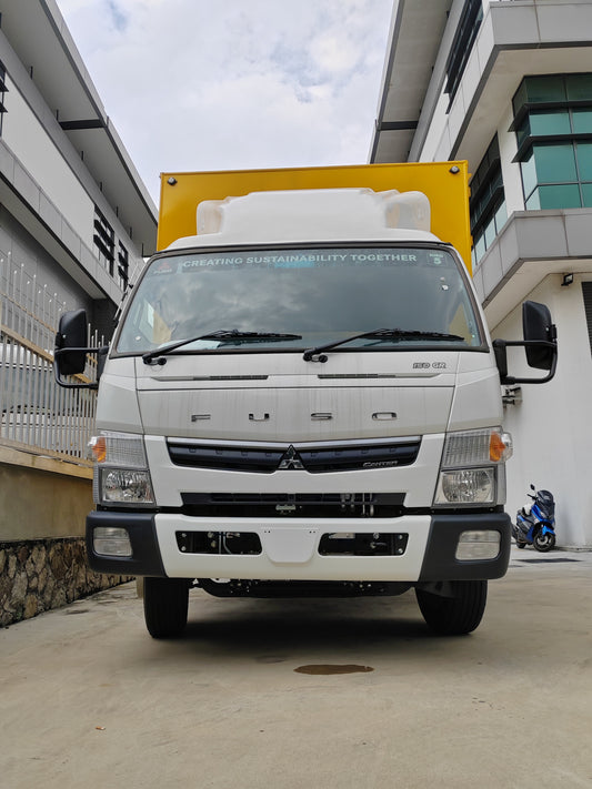 2025 Malaysia FUSO TF CANTER ALUMINIUM BOX 17FT WITH TAIL-LIFT