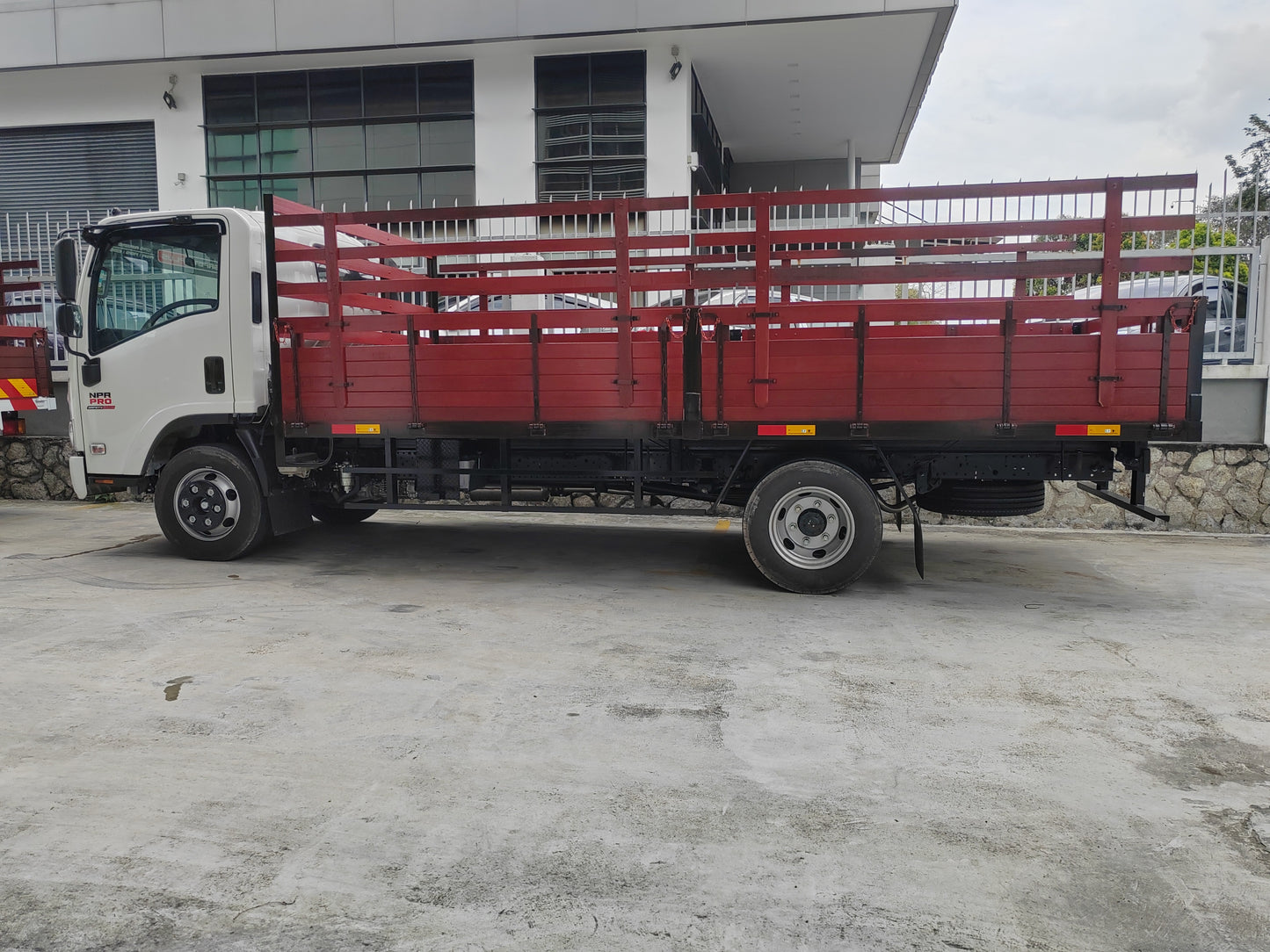 2025 Malaysia ISUZU ELF NPR PRO WOODEN CARGO STANDARD